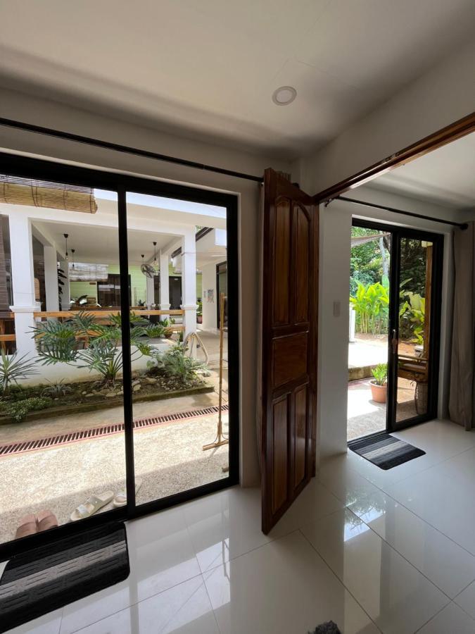 Hutch Lodging House El Nido Exterior photo